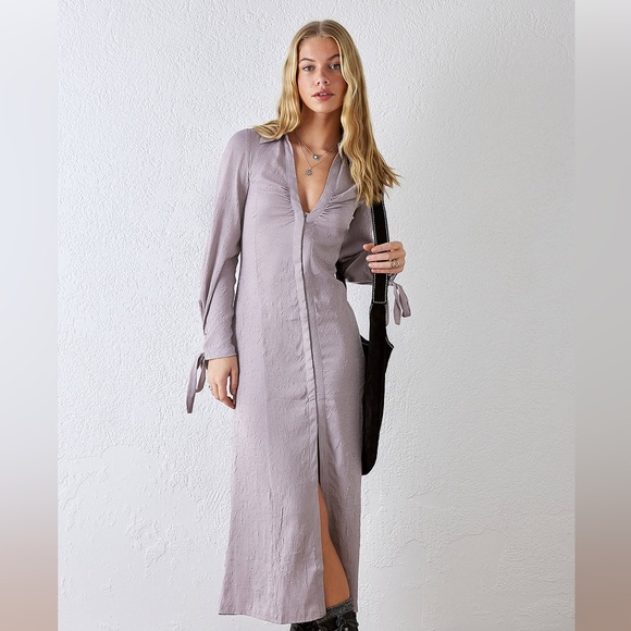 19. UO Chapman Midi Shirt
Dress Lavender size M - Picture 5 of 12